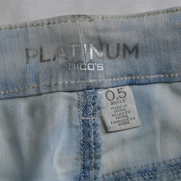 Chicos .5 /‎ 6 Ankle Slim Light Acid Wash Stretch Denim Womens Jeans - Picture 3 of 7